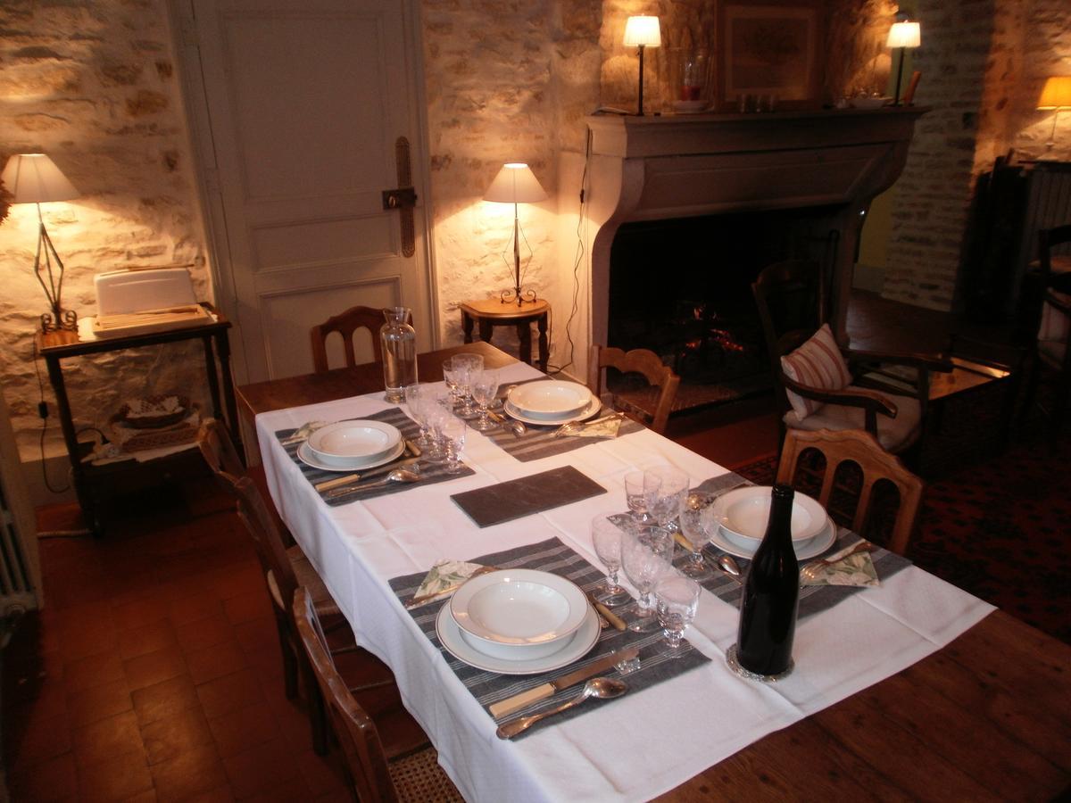Val De La Nef Bed & Breakfast Joux-la-Ville Exterior photo